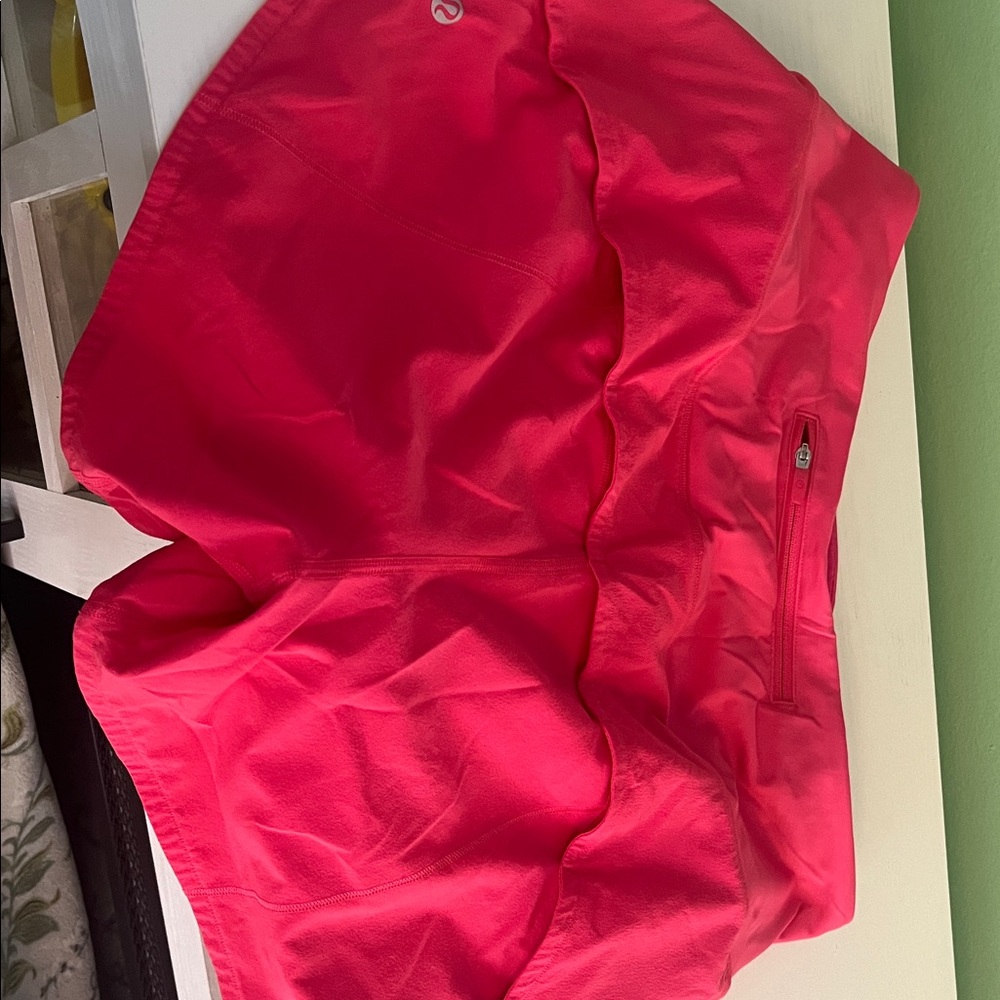 Lululemon Athletica lipgloss shorts size 8